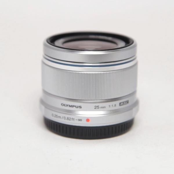 Used Olympus M.Zuiko Digital 25mm f/1.8 Lens Silver