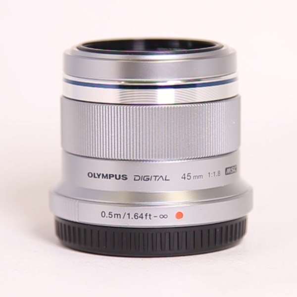 Used Olympus M.Zuiko Digital 45mm f/1.8 Lens Silver