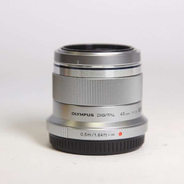 Used Olympus M.Zuiko Digital 45mm f/1.8 Lens Silver