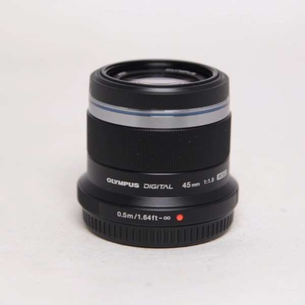 Used Olympus M.Zuiko Digital 45mm f/1.8 Lens Black