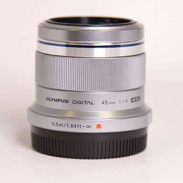 Used Olympus M.Zuiko Digital 45mm f/1.8 Lens Silver