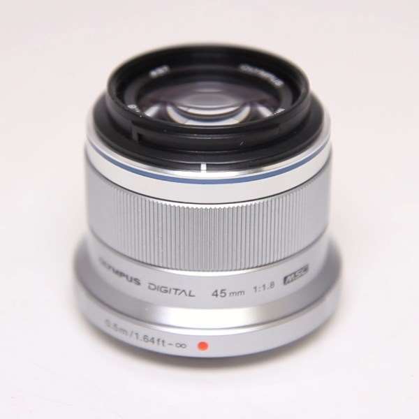 Used Olympus M.Zuiko Digital 45mm f/1.8 Lens Silver