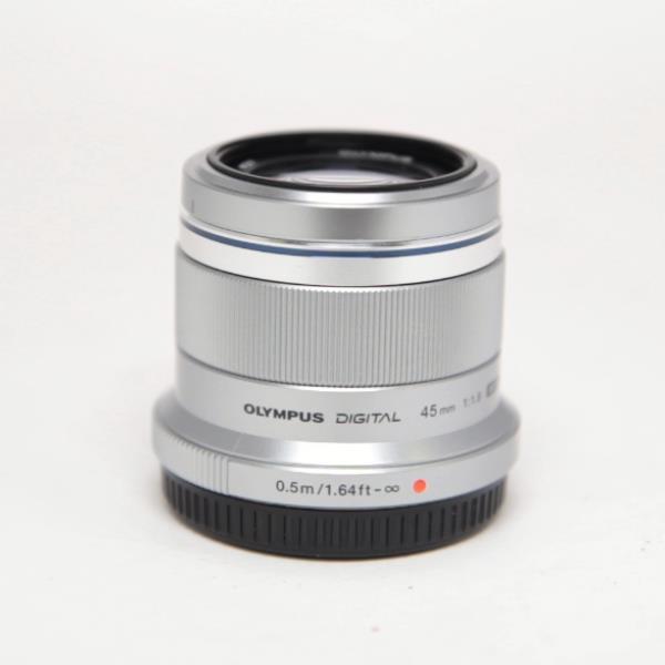Used Olympus M.Zuiko Digital 45mm f/1.8 Lens Silver