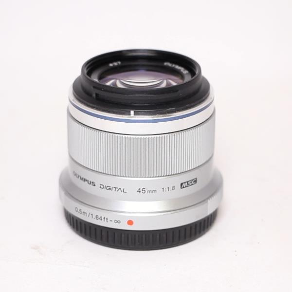 Used Olympus M.Zuiko Digital 45mm f/1.8 Lens Silver