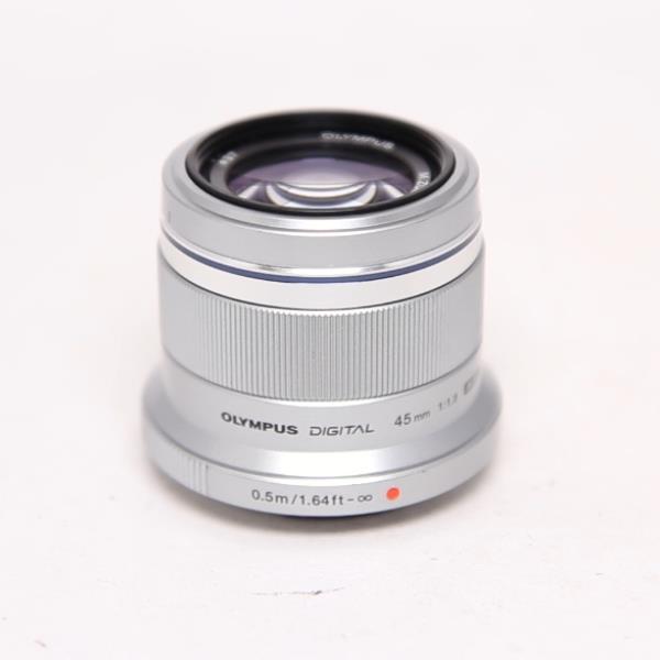 Used Olympus M.Zuiko Digital 45mm f/1.8 Lens Silver