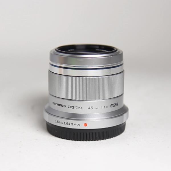 Used Olympus M.Zuiko Digital 45mm f/1.8 Lens Silver