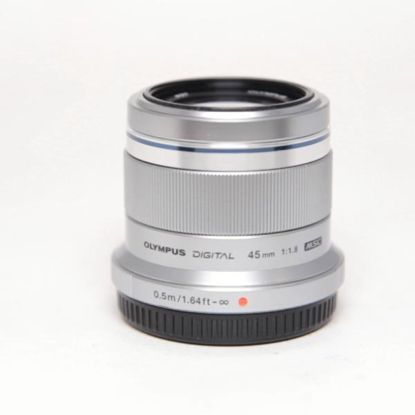 Used Olympus M.Zuiko Digital 45mm f/1.8 Lens Silver