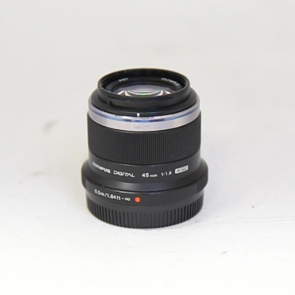Used Olympus M.Zuiko Digital 45mm f/1.8 Lens Black