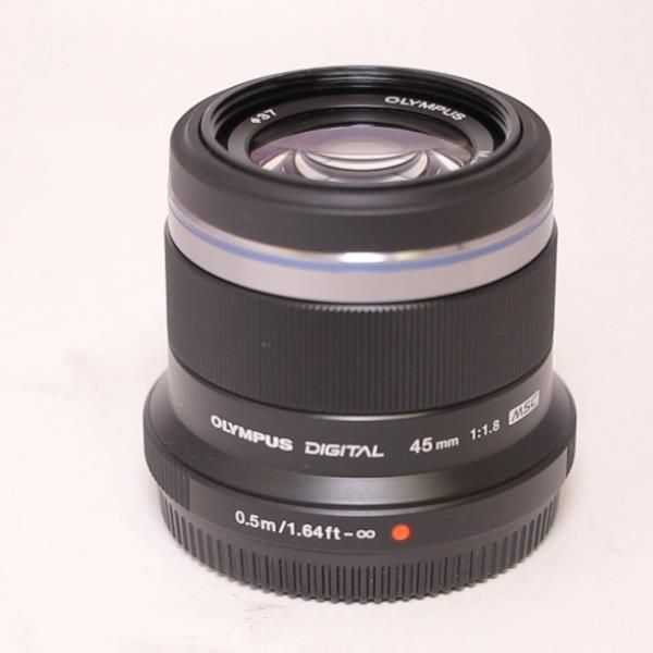 Used Olympus M.Zuiko Digital 45mm f/1.8 Lens Black