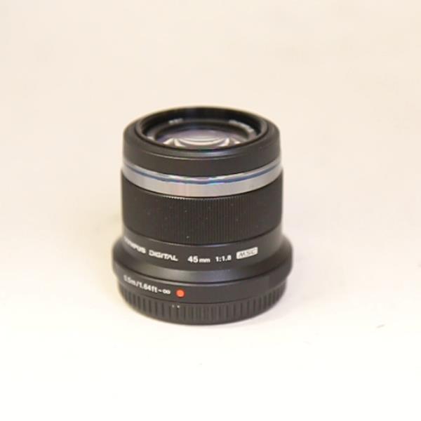 Used Olympus M.Zuiko Digital 45mm f/1.8 Lens Black
