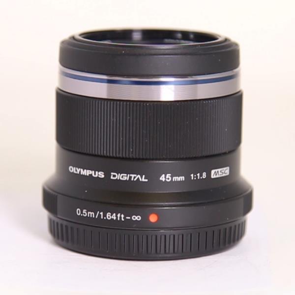 Olympus M.Zuiko Digital 45mm f/1.8 Black | Park Cameras