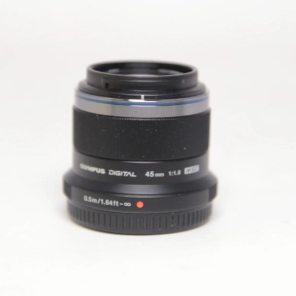 Used Olympus M.Zuiko Digital 45mm f/1.8 Lens Black