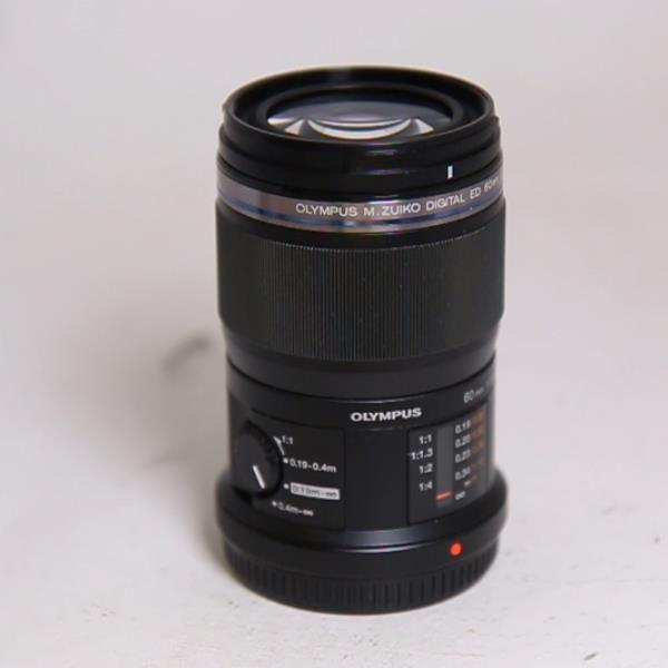 Used Olympus M.Zuiko Digital ED 60mm f/2.8 Macro Lens