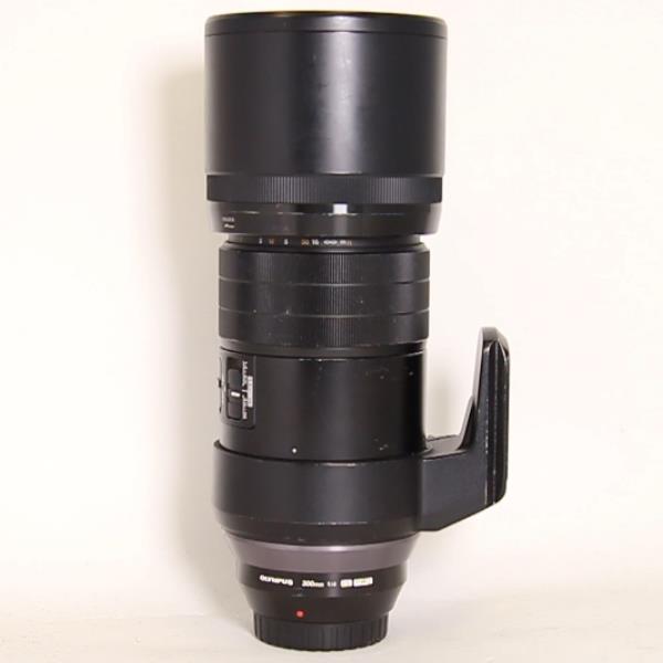 Used Olympus M.Zuiko Digital ED 300mm f/4 IS PRO Super Telephoto Lens