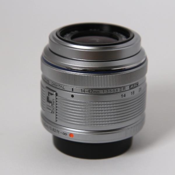 Used Olympus M.Zuiko Digital 14-42mm f/3.5-5.6 II R Zoom Lens Silver