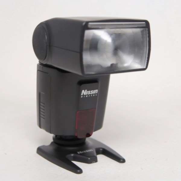 Nissin Di600 Flash Gun - Canon