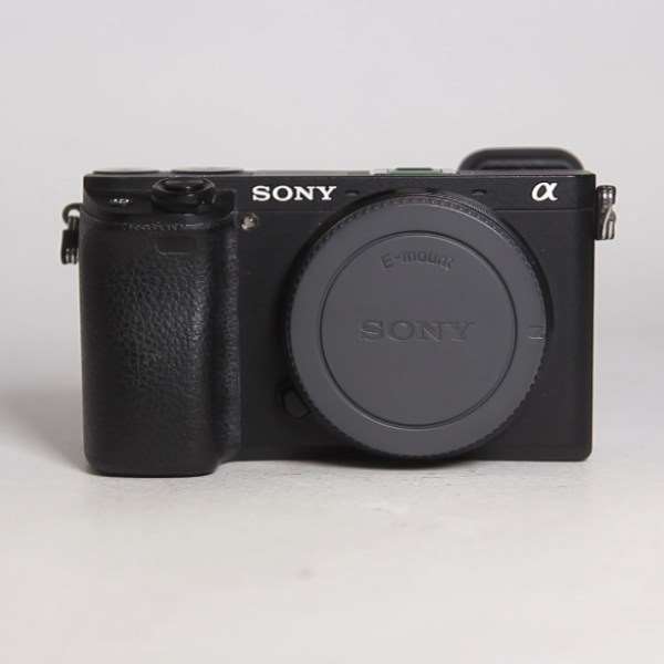 Used Sony a6300 mirrorless digital  camera body