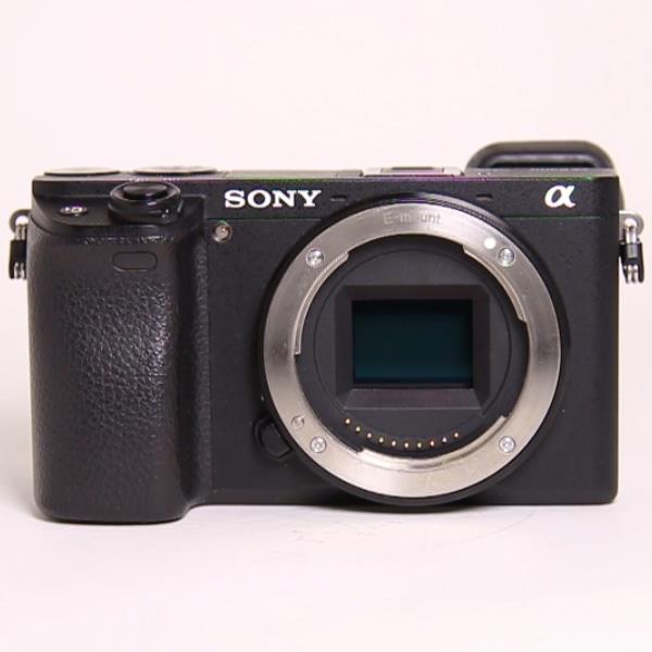 Used Sony a6300 mirrorless digital  camera body