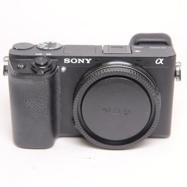 Used Sony a6300 mirrorless digital  camera body