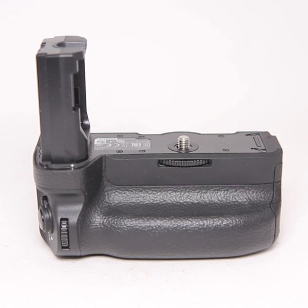 Used Sony VG-C3EM Vertical Grip for sony A9 and A7 III Series