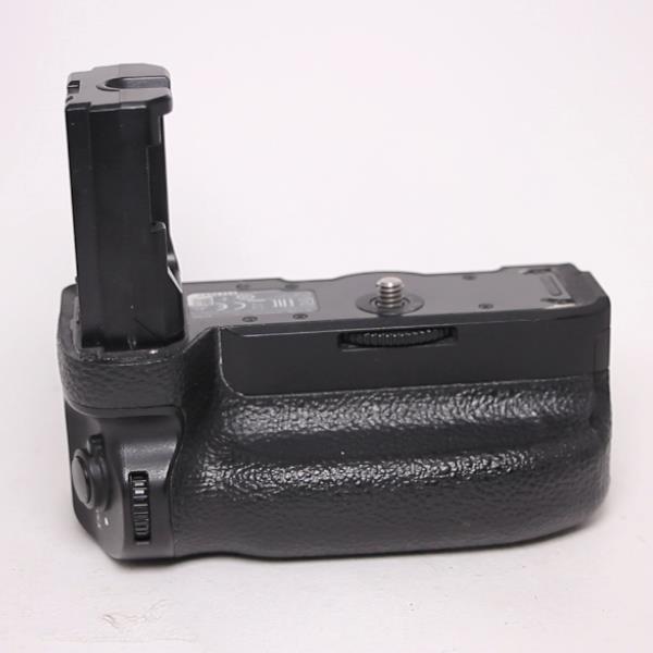 Used Sony VG-C3EM Vertical Grip for sony A9 and A7 III Series