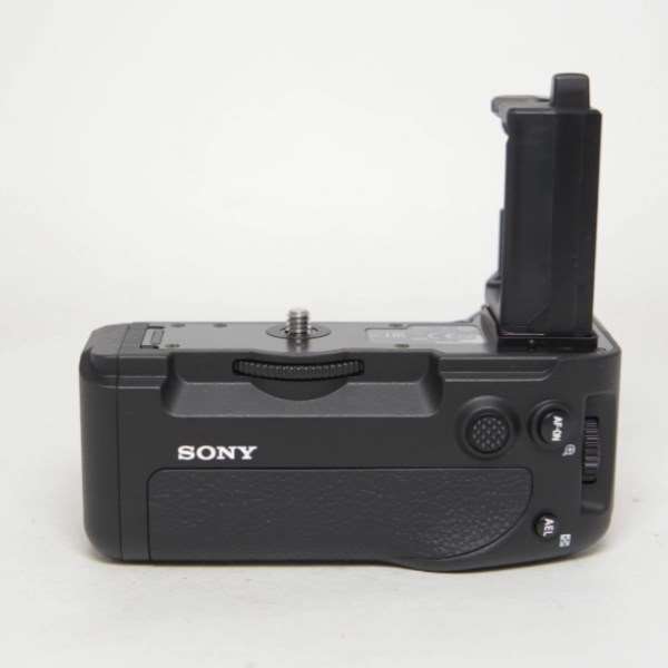 Used Sony VG-C4EM Vertical Grip for Sony alpha series cameras