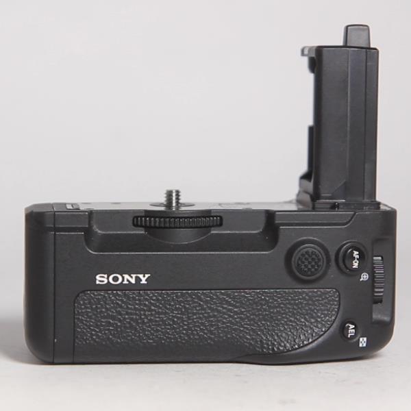 Used Sony VG-C4EM Vertical Grip for Sony alpha series cameras