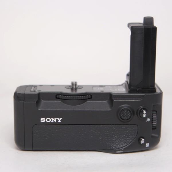 Used Sony VG-C4EM Vertical Grip for Sony alpha series cameras