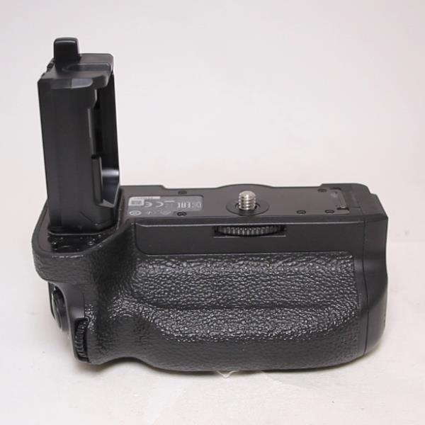 Used Sony VG-C4EM Vertical Grip for Sony alpha series cameras