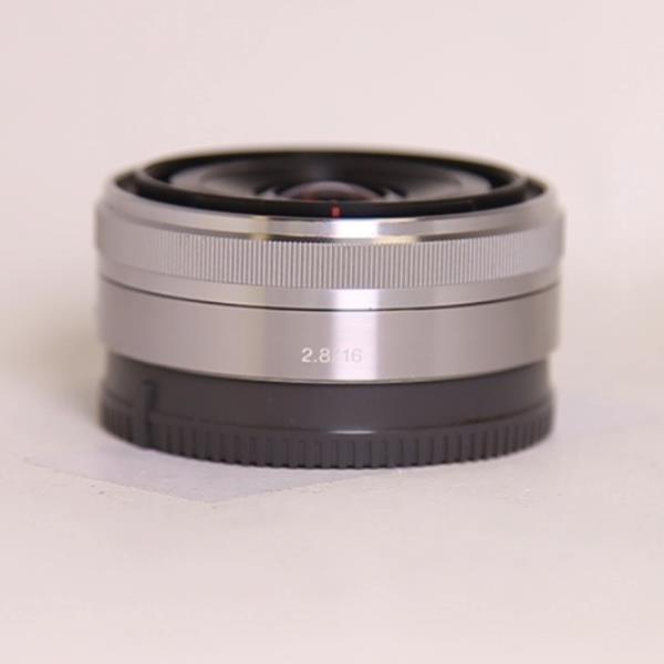 Used Sony E 16mm f/2.8 Wide Angle Pancake Lens