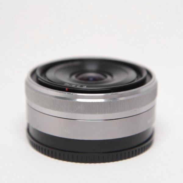 Used Sony E 16mm f/2.8 Wide Angle Pancake Lens
