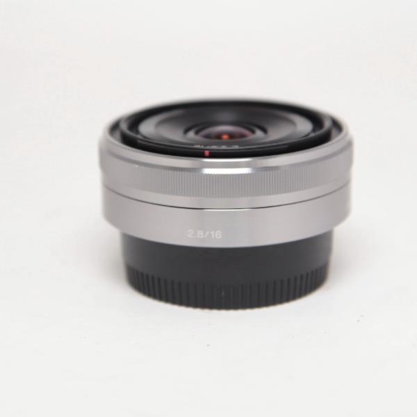 Used Sony E 16mm f/2.8 Wide Angle Pancake Lens