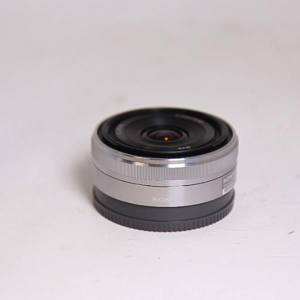 Used Sony E 16mm f/2.8 Wide Angle Pancake Lens