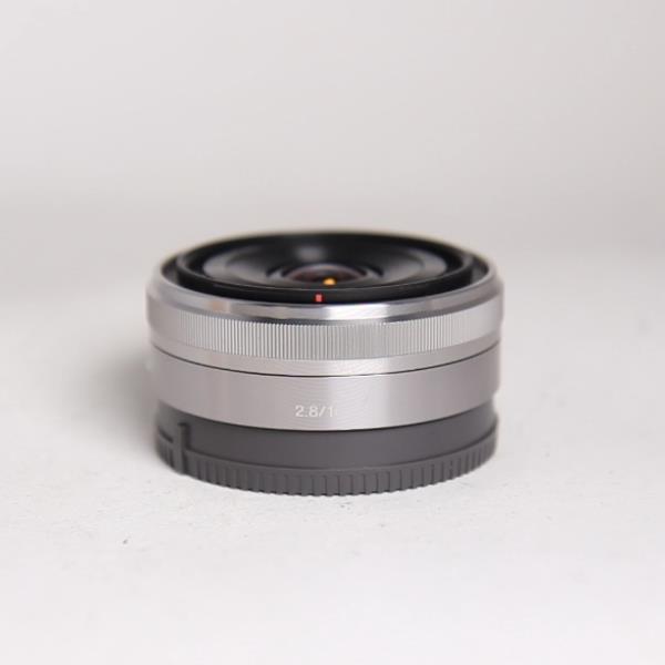 Used Sony E 16mm f/2.8 Wide Angle Pancake Lens