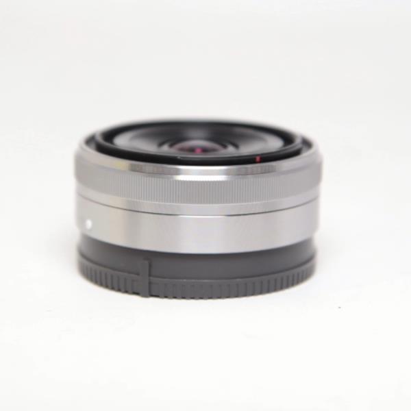 Used Sony E 16mm f/2.8 Wide Angle Pancake Lens