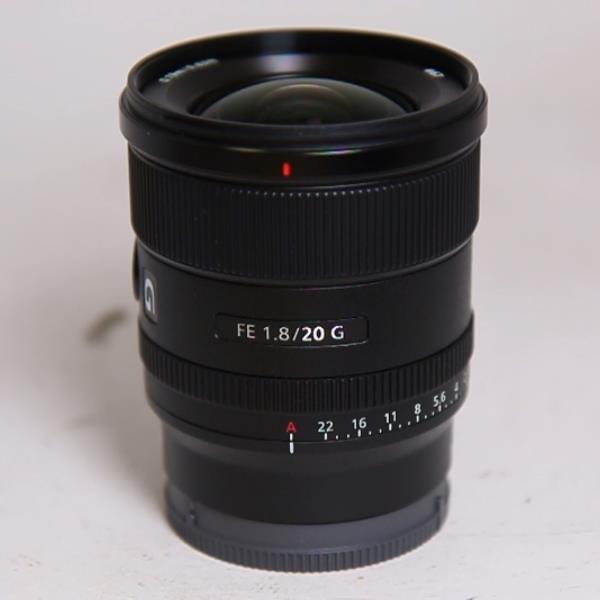 Used Sony FE 20mm f/1.8 G Ultra Wide Angle Prime Lens
