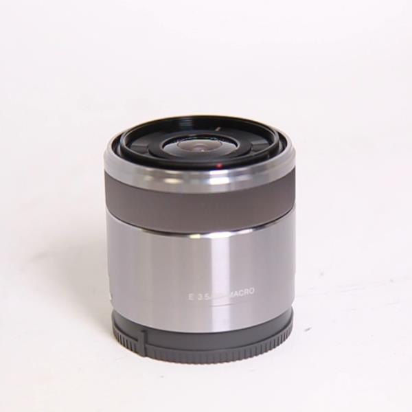 Used Sony E 30mm f/3.5 Macro Lens