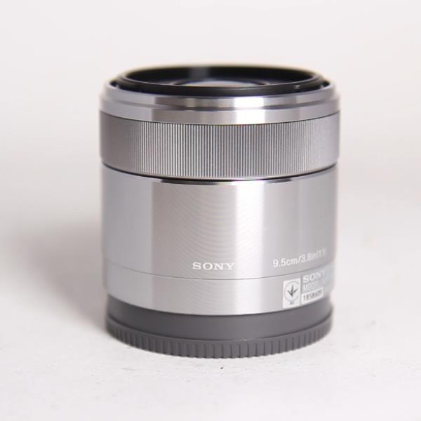 Used Sony E 30mm f/3.5 Macro Lens