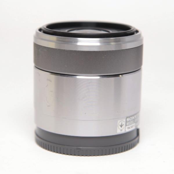 Used Sony E 30mm f/3.5 Macro Lens