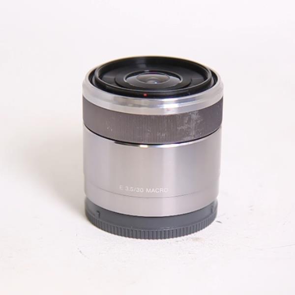 Used Sony E 30mm f/3.5 Macro Lens