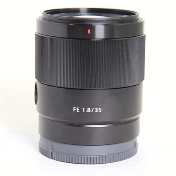 Used Sony FE 35mm f/1.8 Lens