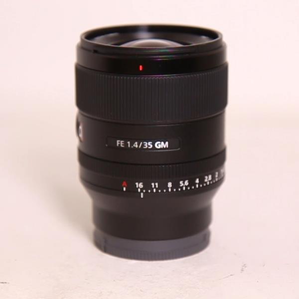 Used Sony FE 35mm f/1.4 GM Lens