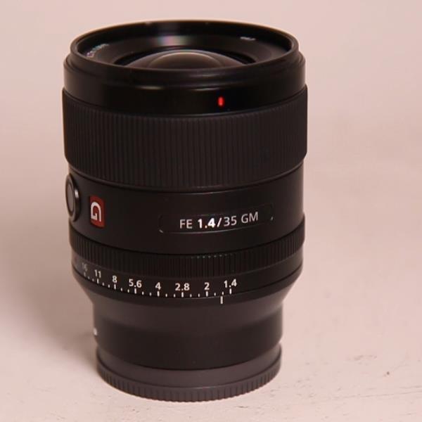Used Sony FE 35mm f/1.4 GM Lens