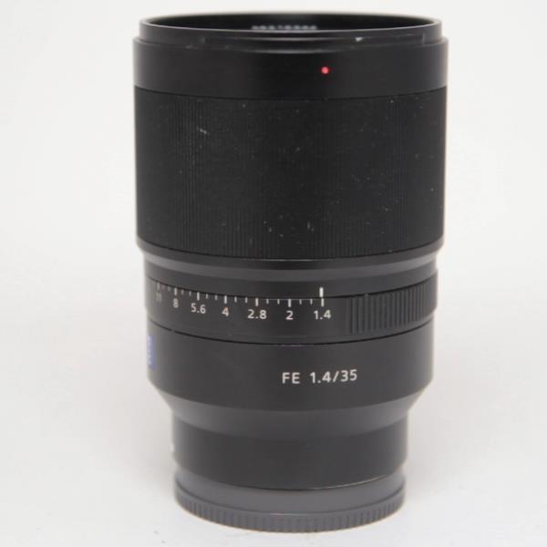Used Sony FE 35mm f/1.4 ZA Zeiss Distagon T* Lens