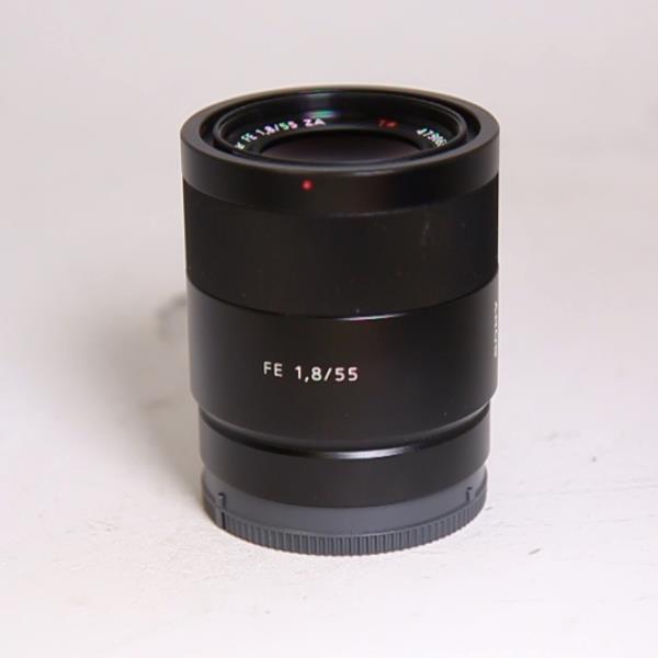Used Sony FE 55mm f/1.8 ZA Zeiss Sonnar T* Lens