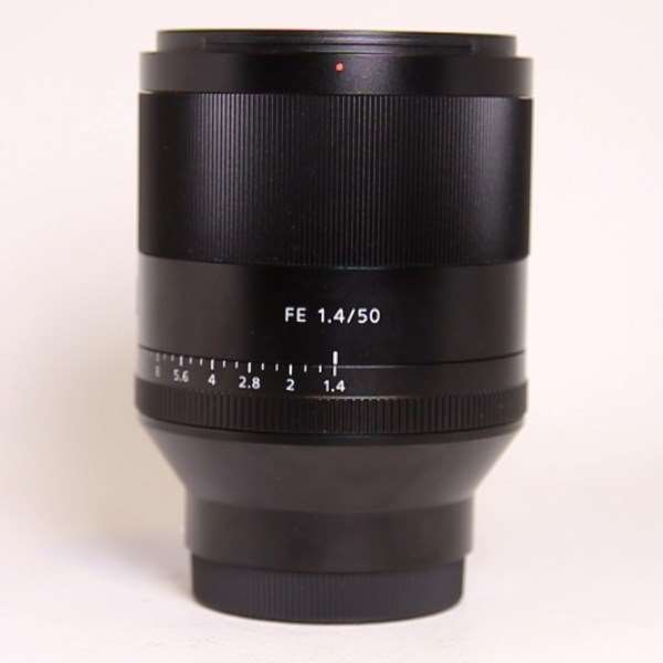 Used Sony FE 50mm f/1.4 ZA Zeiss Planar T* Lens