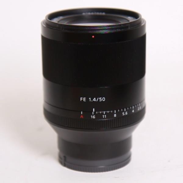 Used Sony FE 50mm f/1.4 ZA Zeiss Planar T* Lens