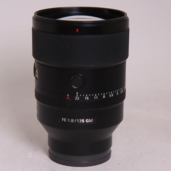 Used Sony FE 135mm f/1.8 GM Prime Telephoto Lens