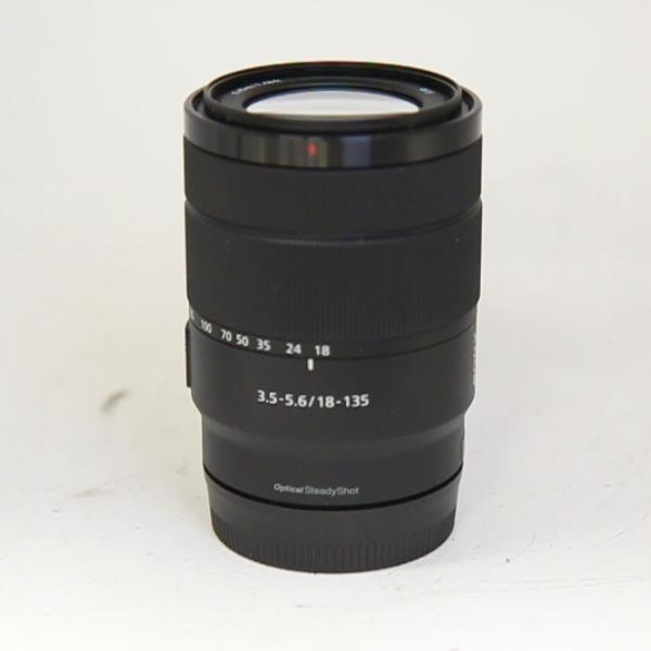 Used Sony E 18-135mm f/3.5-5.6 OSS Zoom Lens