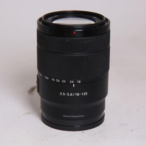 Used Sony E 18-135mm f/3.5-5.6 OSS Zoom Lens